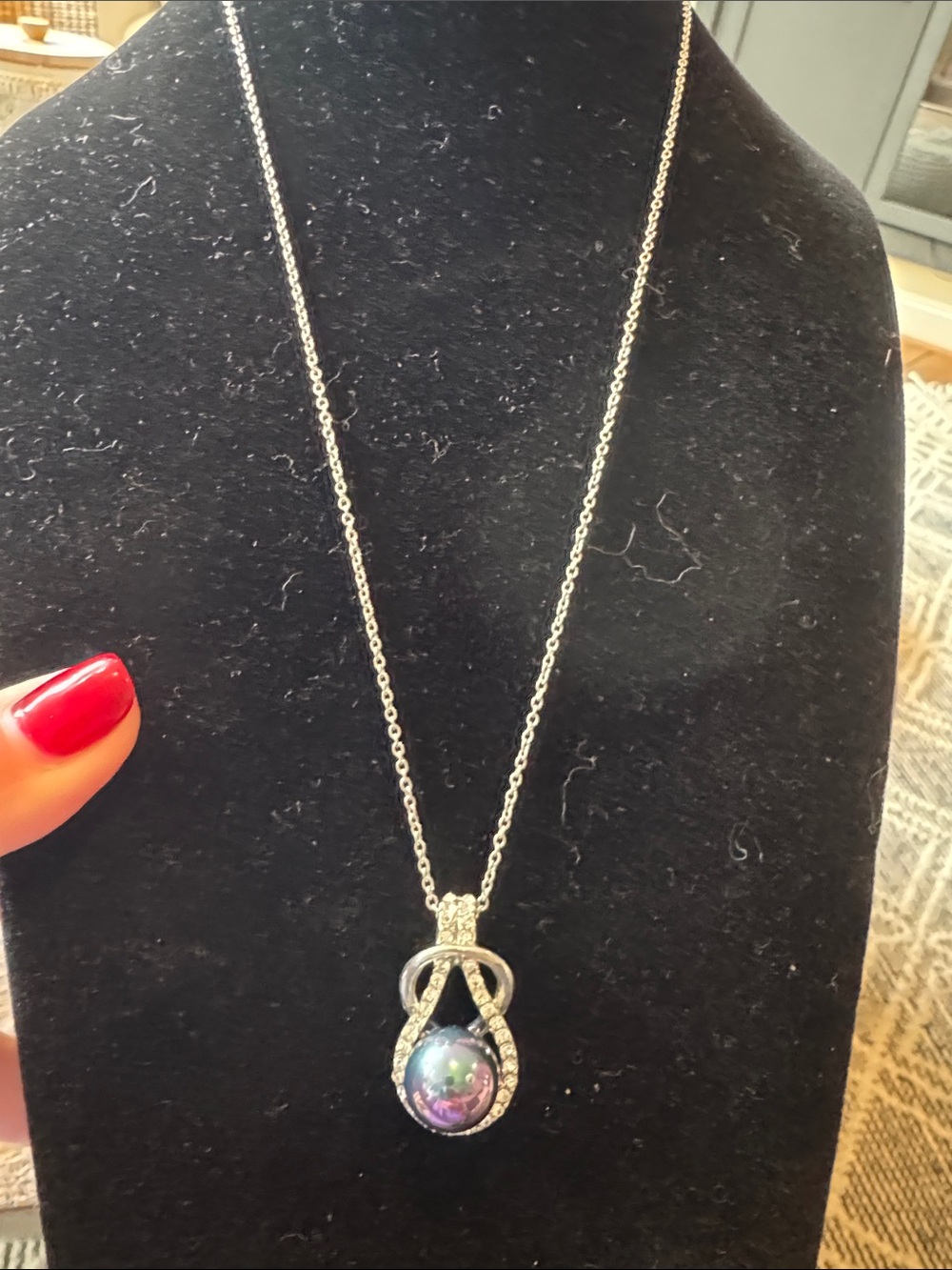 Silver Pearl-Inspired Pendant Necklace - Silver